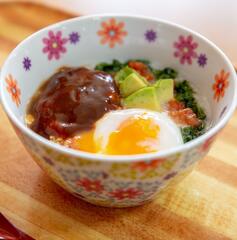 ファミリーでロコモコ丼　こもれび（熊本県下益城郡）